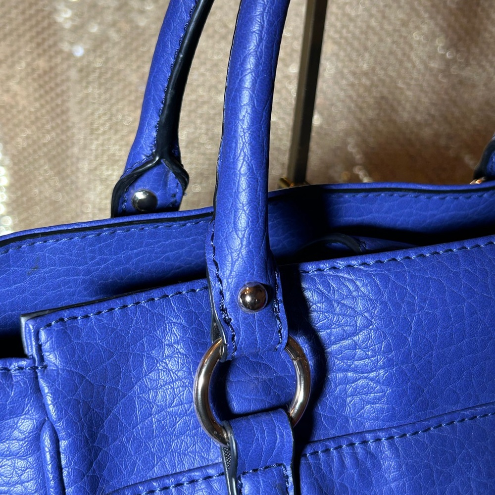 Juicy Couture Blue Crossbody Bag Approx. 15” x 10” x 4.5” - Picture 8 of 17